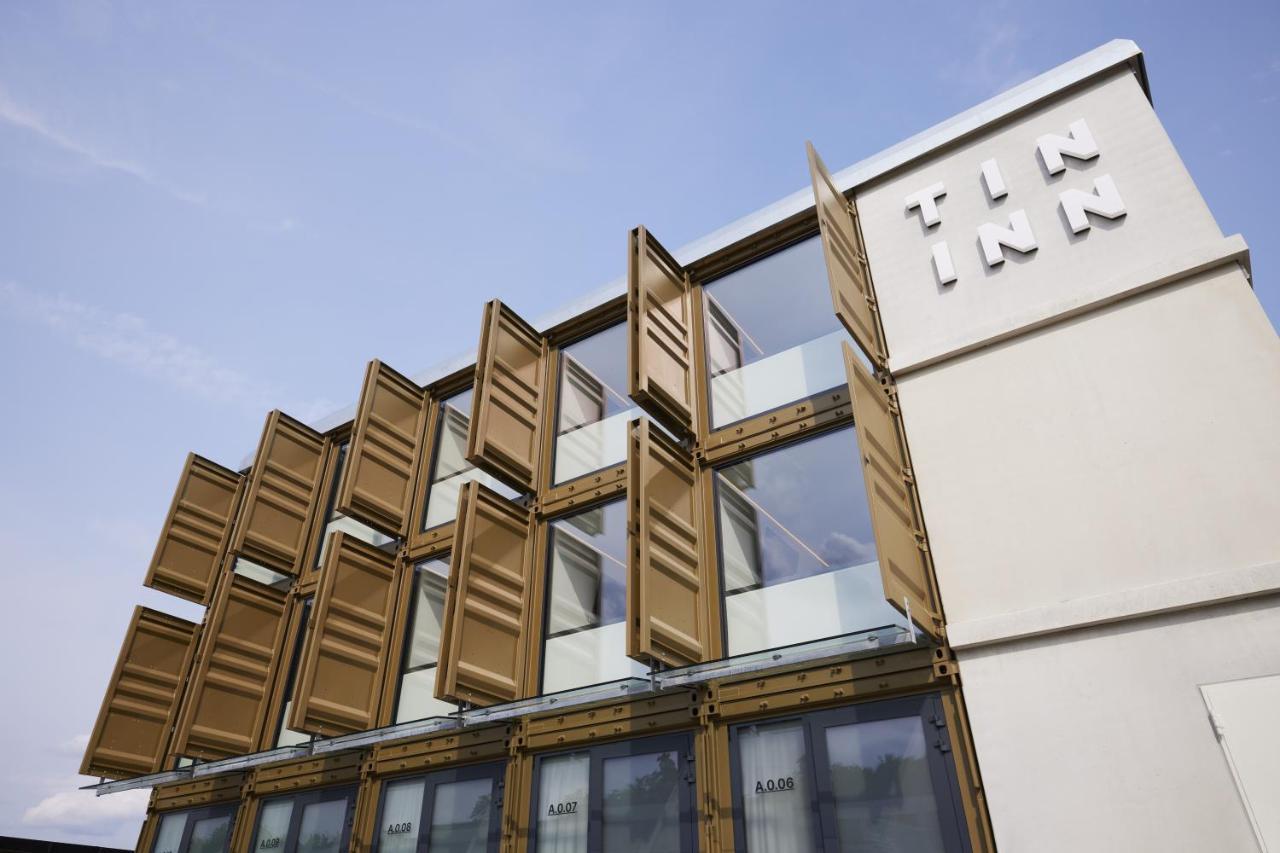 Tin Inn Montabaur L Einfach Gut - Das Hotel Aus Hochwertig Ausgebauten Ueberseecontainern Exterior photo